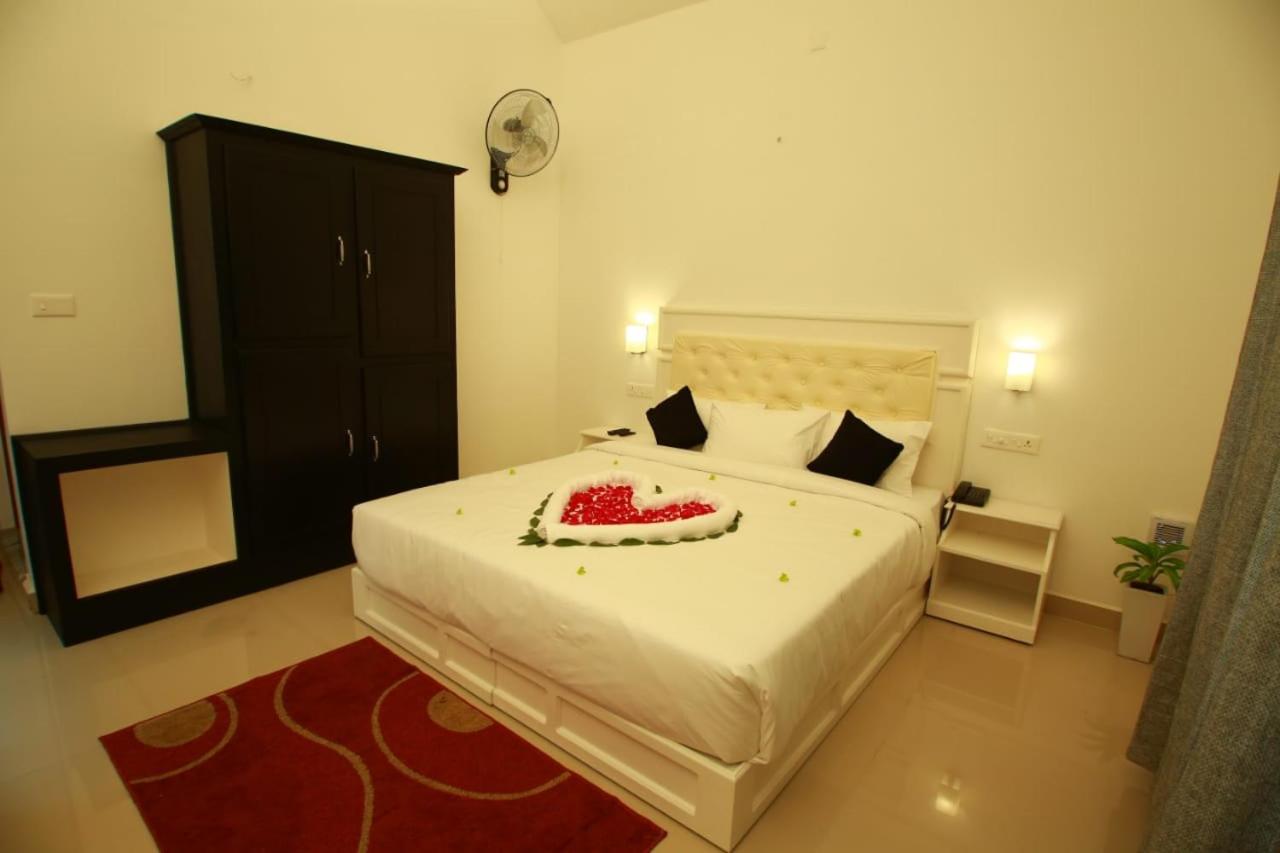 Olive Periyar Appartement Thekkady Buitenkant foto