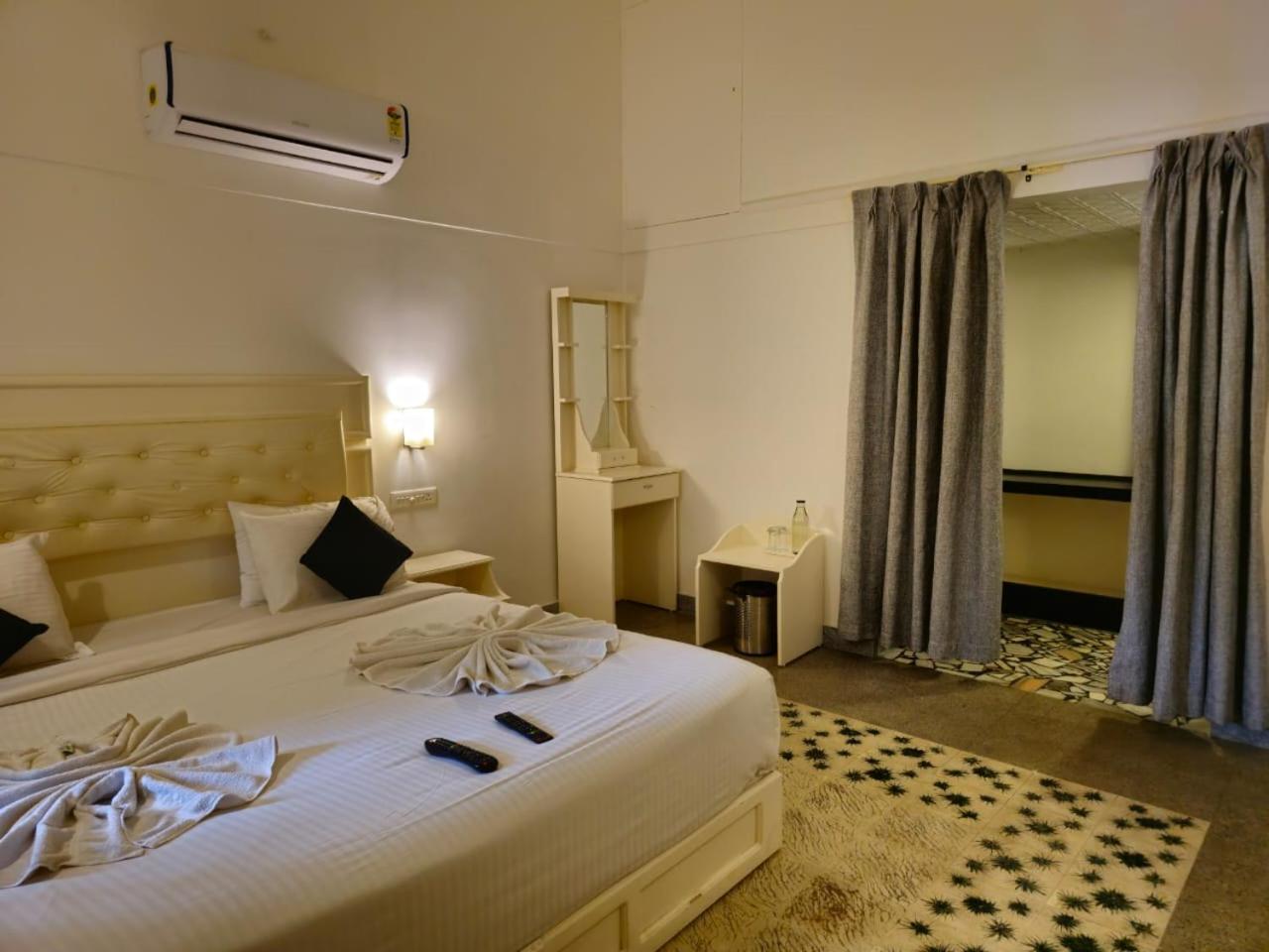 Olive Periyar Appartement Thekkady Buitenkant foto